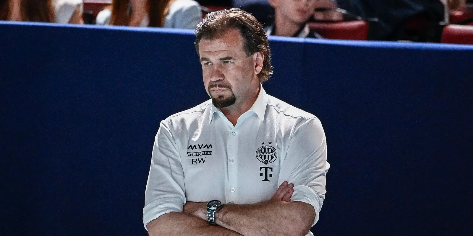 Élő adásban káromkodott a Fradi edzője