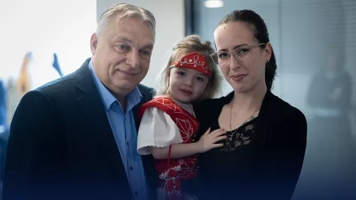 Macival integetett a kaposvári kislány Orbán Viktornak