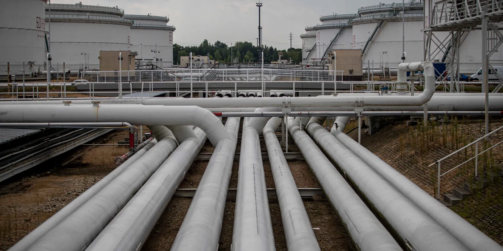 Elindult a tényfeltáró küldöttség a kőolajvezeték ügyében