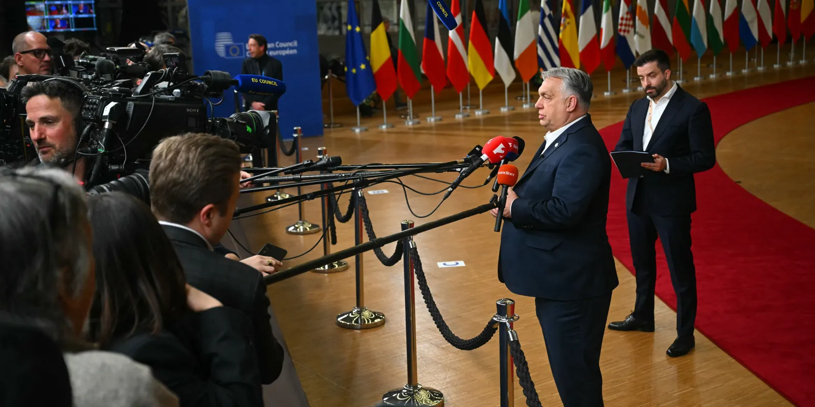 Orbán Viktor: Összegzés és irány haza!