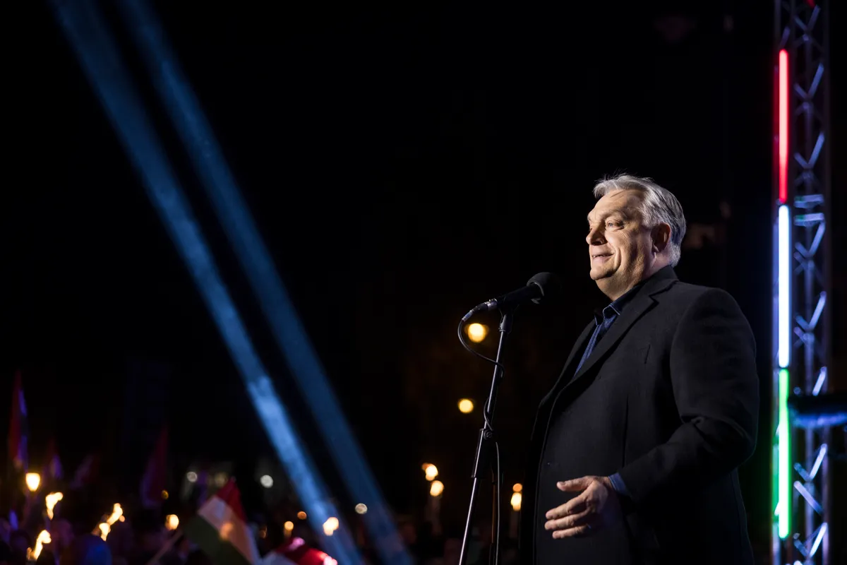 Orbán Viktor: Újabb lebukás… Esnek ki a csontvázak Zelenszkij szekrényéből