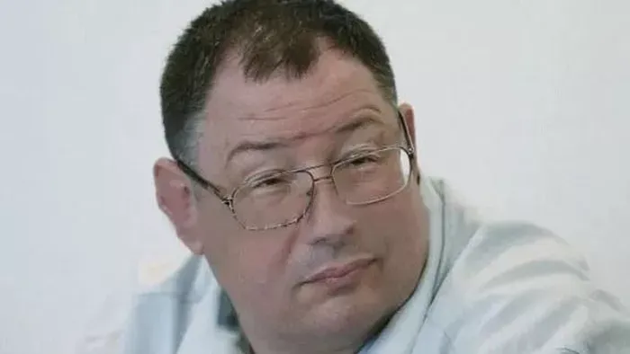 Ki az a titokzatos férfi, aki az ukrán aranykonvojt kísérte?