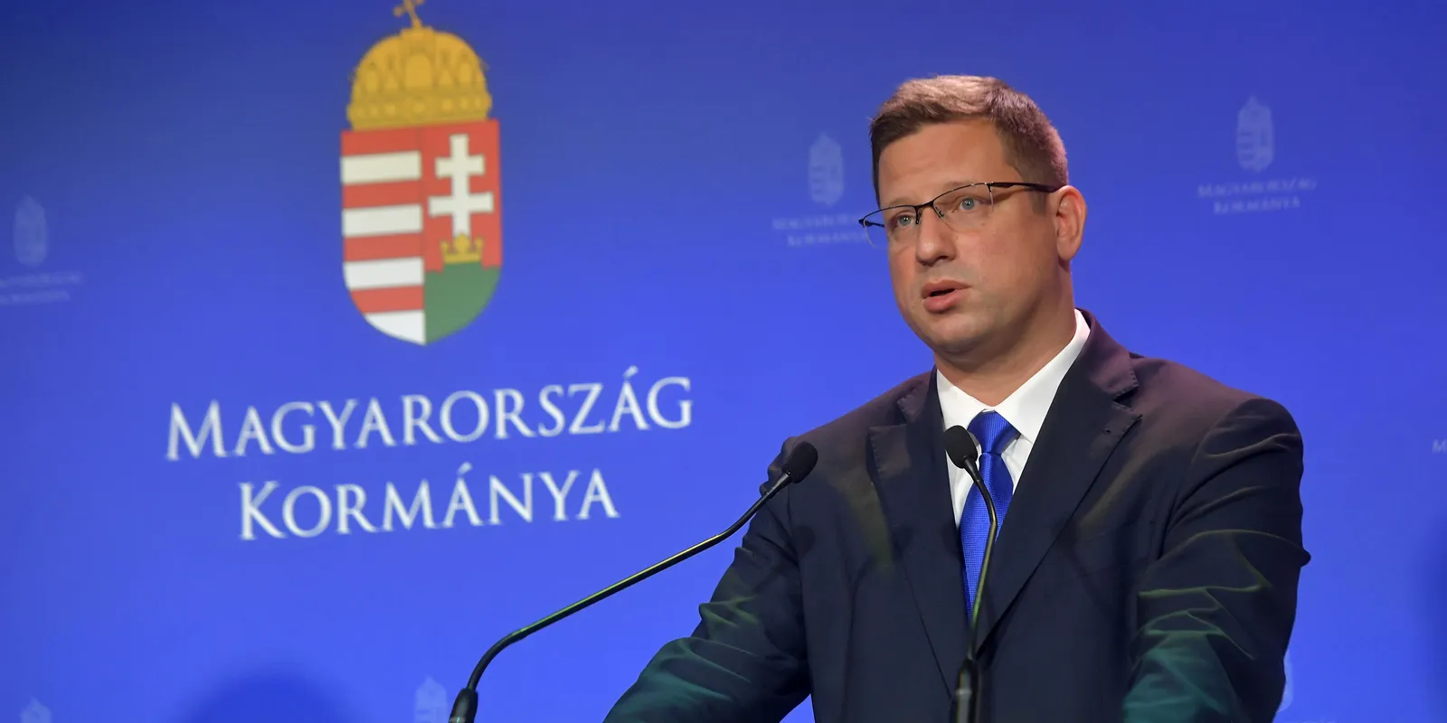Gulyás Gergely: A 444-es ma is házhoz ment a pofonért!