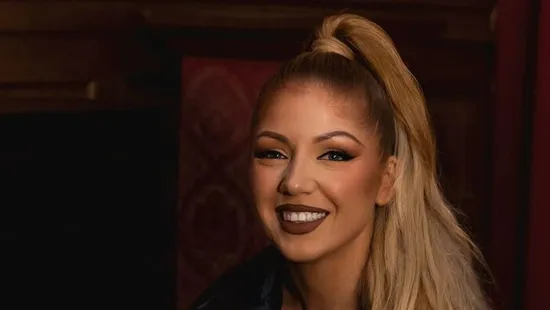 Izzik a levegő: Tolvai Reni és DJ Yamina közös videójától felrobbant az internet