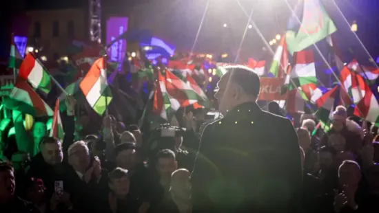 Rendkívül megkönnyíti a fiatalok önálló életkezdését a kormány  a számos intézkedésnek köszönhetően