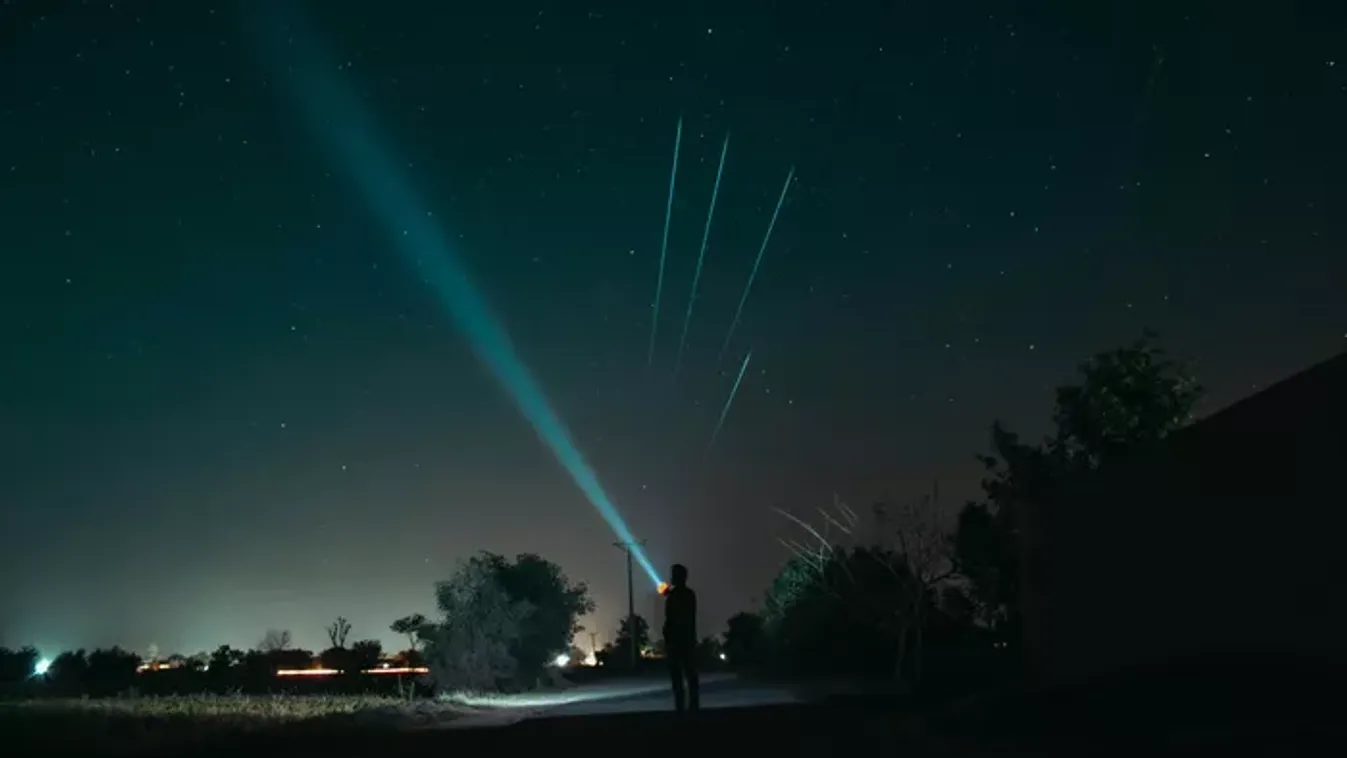 Napsúroló üstökös érkezik: de vajon látható lesz?