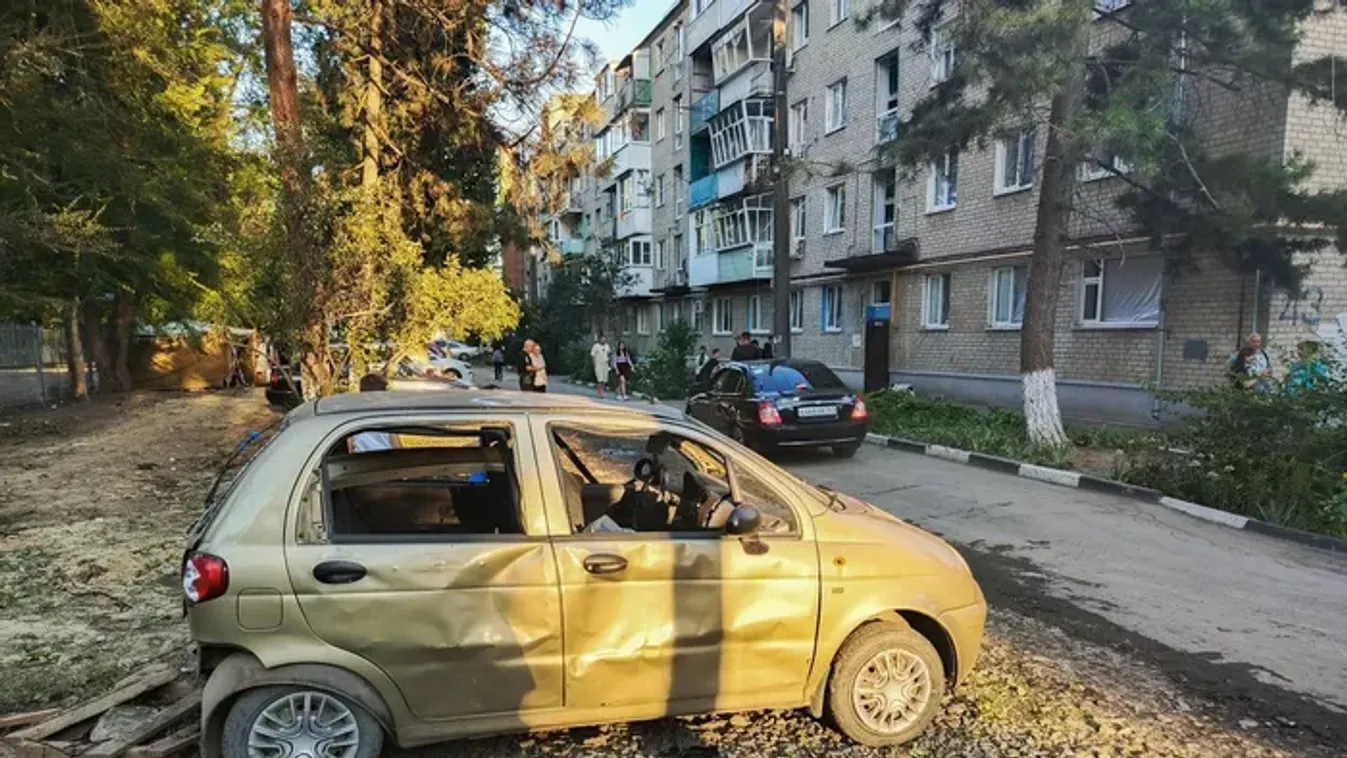 Egy tömeges és hat csoportos csapás Ukrajnára