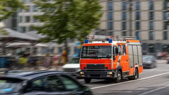 Brutális tűz pusztított a sportközpontban, 70 tűzoltó érkezett a helyszínre