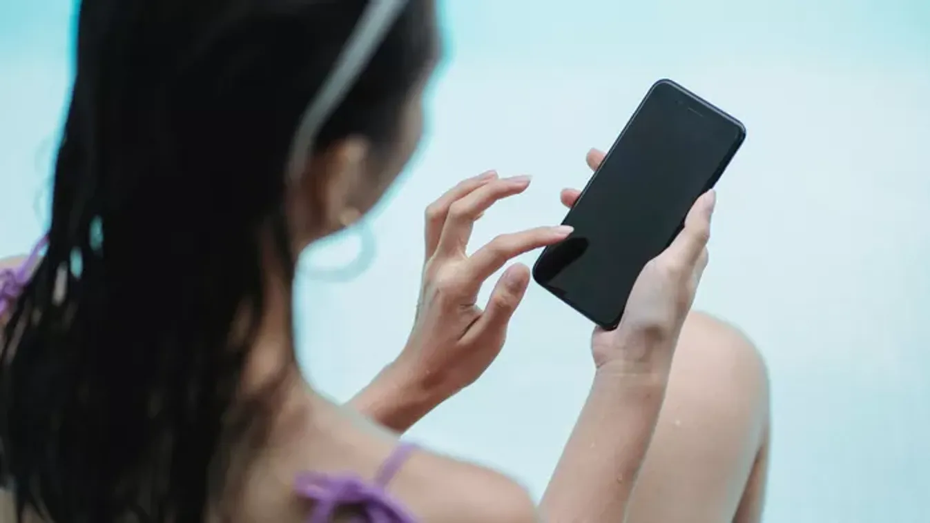 "A nap végén mind feliratkoztok rám" - Hatalmas keblei miatt szárnyal a szépség Onlyfans-karrierje