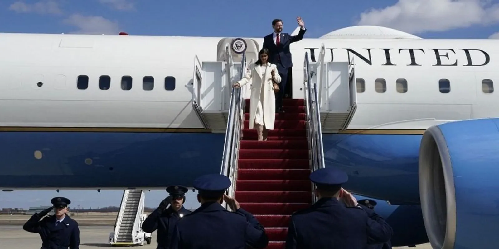 Kitűzték az időpontot: ekkor érkezik Budapestre JD Vance