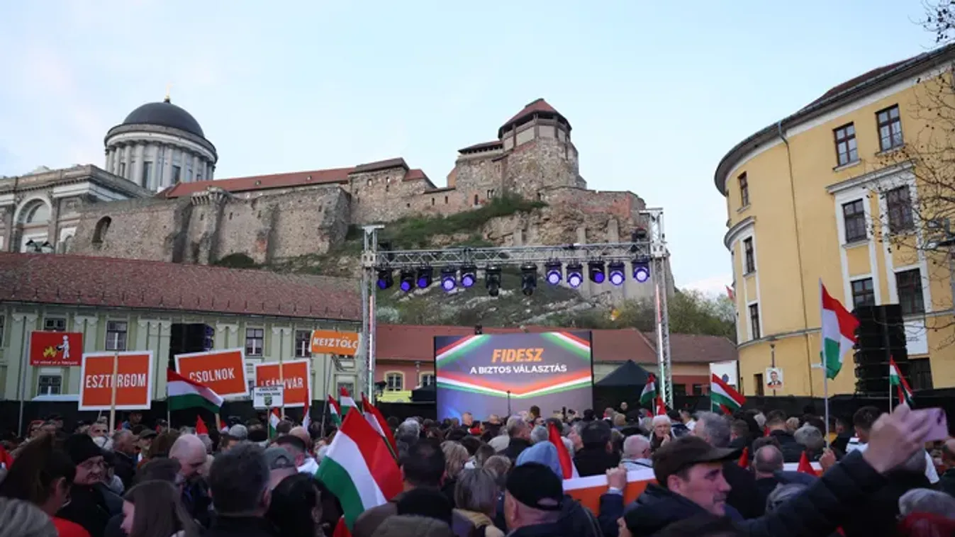 Békemenet Esztergomban: így vonult a gigantikus tömeg - Fotók