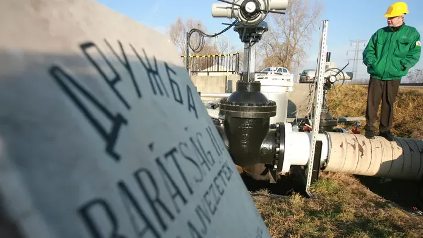 Zelenszkij olajblokáddal zsarolja Magyarországot