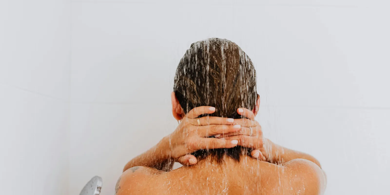 Zuhanyzás közben valami furcsát vett észre az édesanya