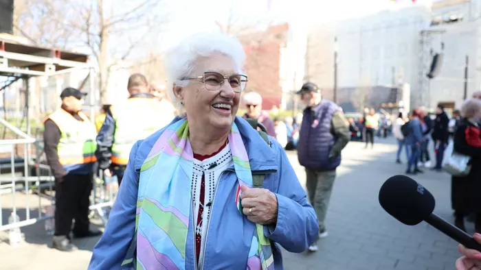 Orbán Viktor édesanyja a Békemeneten: Ki az az eszetlen, aki a háborút szereti?