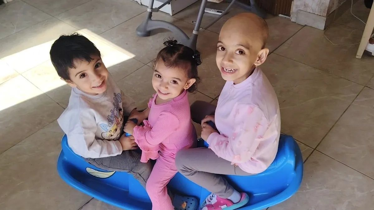 A testvéreknek nagyon hiányzik Bella, amikor nincsenek együtt  