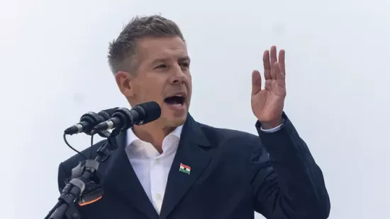 A Tisza lepaktált Brüsszellel és Kijevvel, Magyar Péterék velünk fizettetnék meg a háború árát