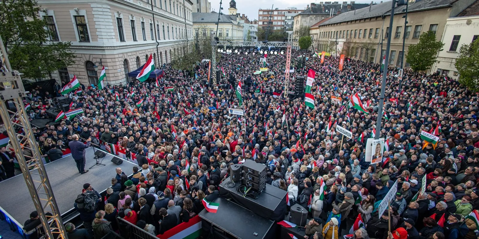 Ilyen volt a debreceni békemenet - Galéria