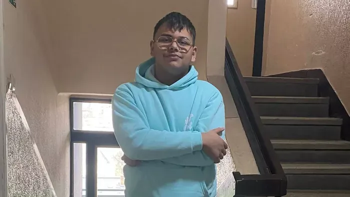 Riki bal oldala lebénult, csak egy különleges műtét segíthet