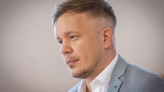 Elsőfokon 7 év börtönt kapott az egykori Megasztáros énekes, Fekete Dávid