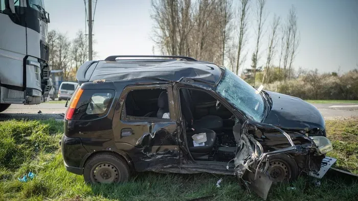 Kamionbalesetben hunyt el Olga: tömegek gyászolják a tanárnőt