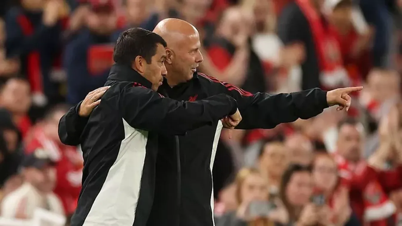 Baj van Liverpoolban, hazavárják a bajnokcsapat edzőjét