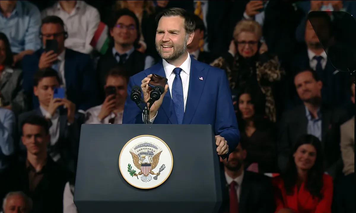 J.D. Vance az amerikai elnököt is tárcsázta a Magyar-Amerikai Barátság Napja nagygyűlésről