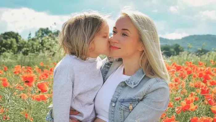 „Megmozgattunk minden hegyet, most már csak szeretni kell" - Így küzd Flóra az SMA-s Ábrisért és társaiért