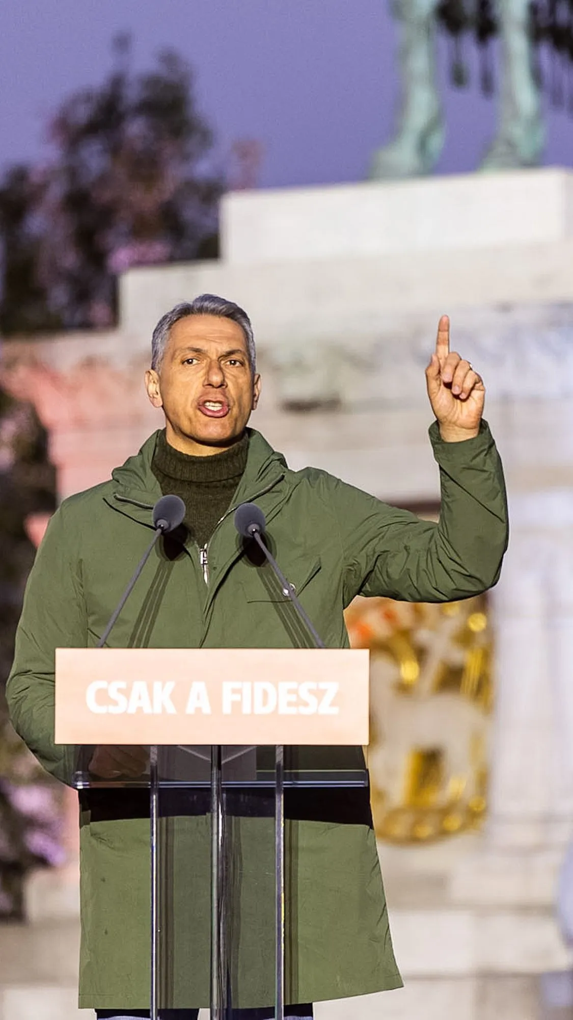 Lázár János: Vigyázzatok, a Tisza hazudik!