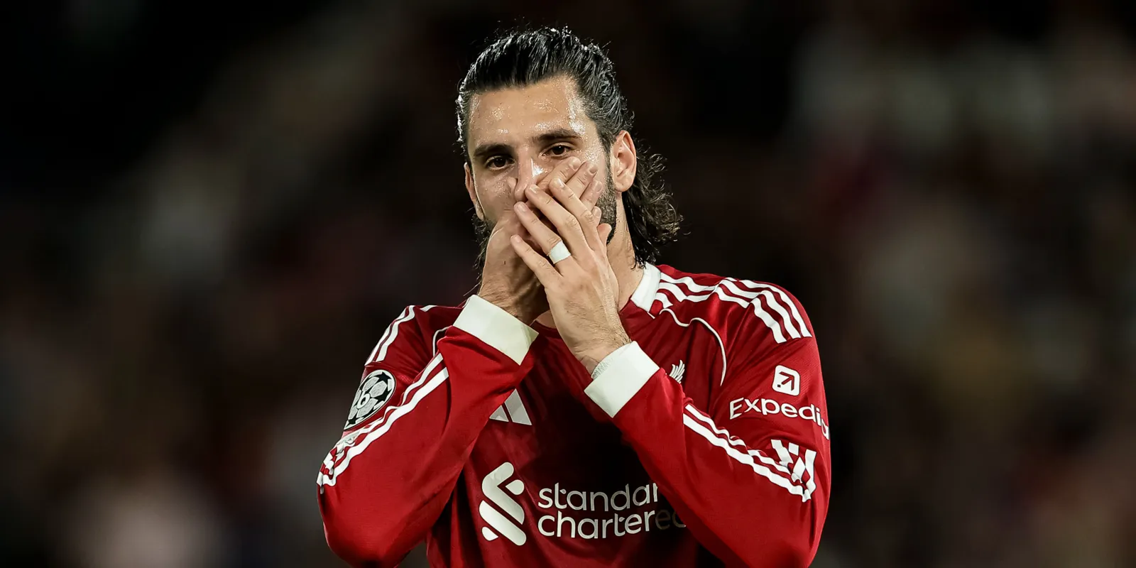 Történelmi mélypont felé zuhan a Liverpool