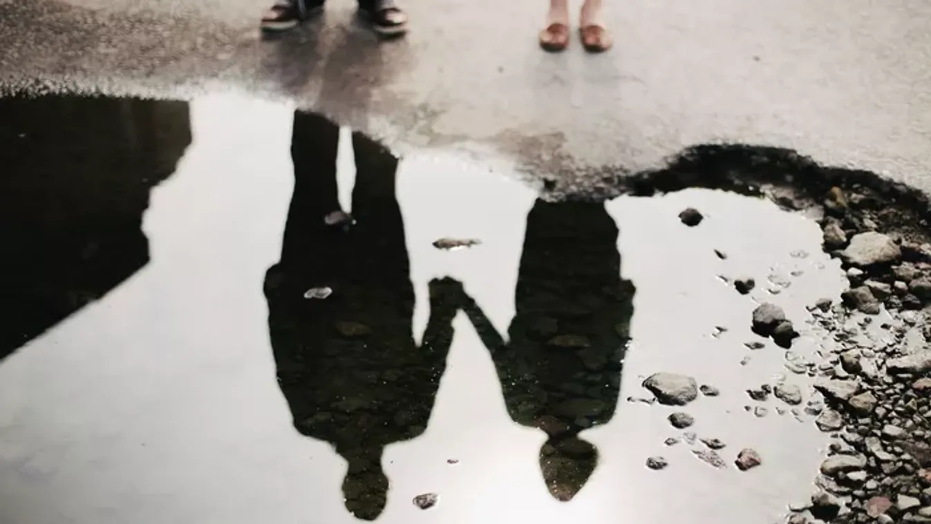 Elhagyta feleségét az anyjáért: „Az ágyban nincs nála jobb!”