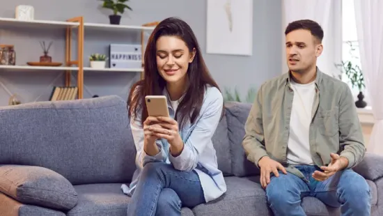 „Április bolondja vagyok - megcsal a barátnőm, állítja, miattam”