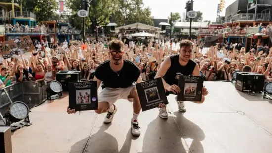 Mi lesz ott?! 18 éven felüli rajongóinak tart házibulit Marics Peti és Valkusz Milán