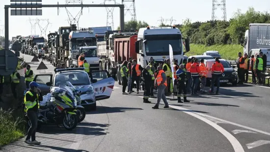 A franciák és az írek már tüntetnek az üzemanyagárak miatt