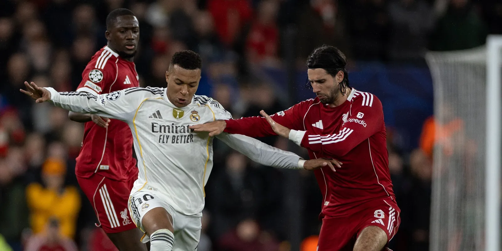 Pool vagy Real? Megakadt Szoboszlai szerződéshosszabbítása