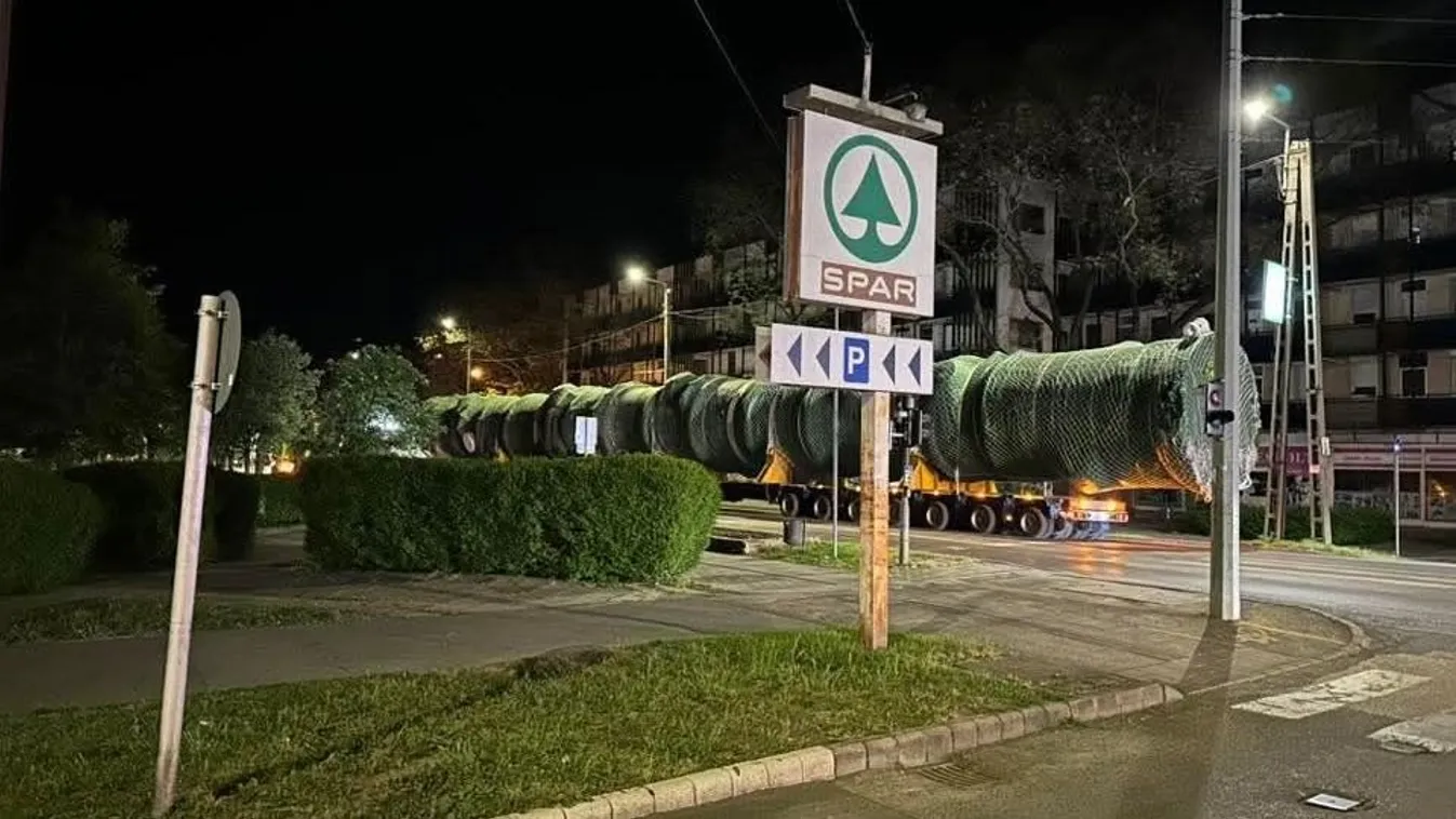 Rejtélyes rakományú kamion akadt el Hatvannál.