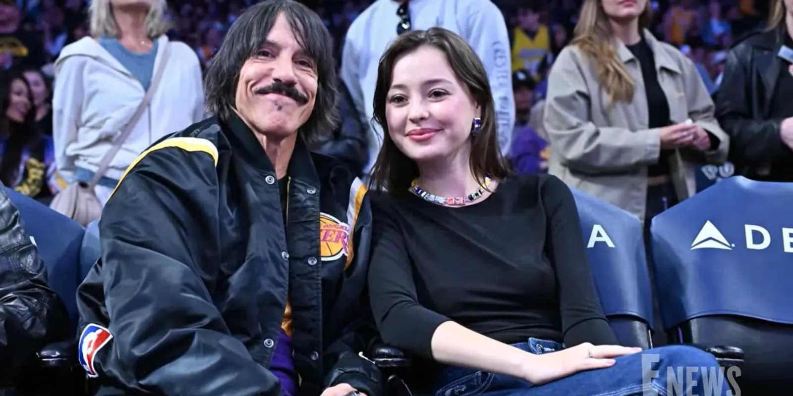 A világhírű zenész 33 évvel fiatalabb nőt szeret évek óta