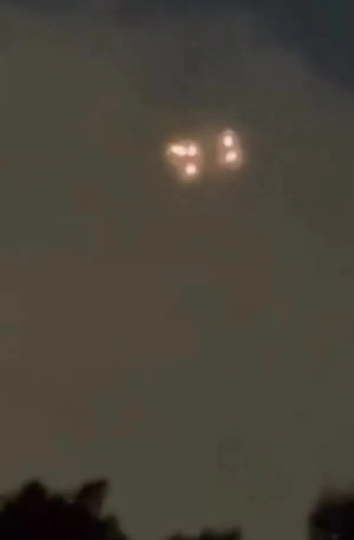 UFO-k jelentek meg az ohiói Wright-Patterson légibázis közelében.