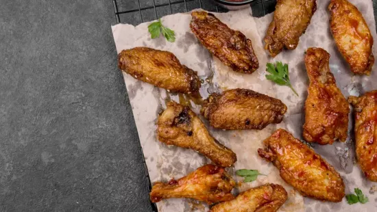 Felrobban a TikTok: ettől lesz brutál ropogós a csirkeszárny!
