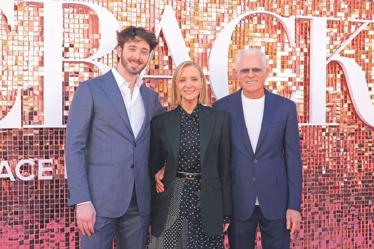 Lisa Kudrow fiáva és férjével.