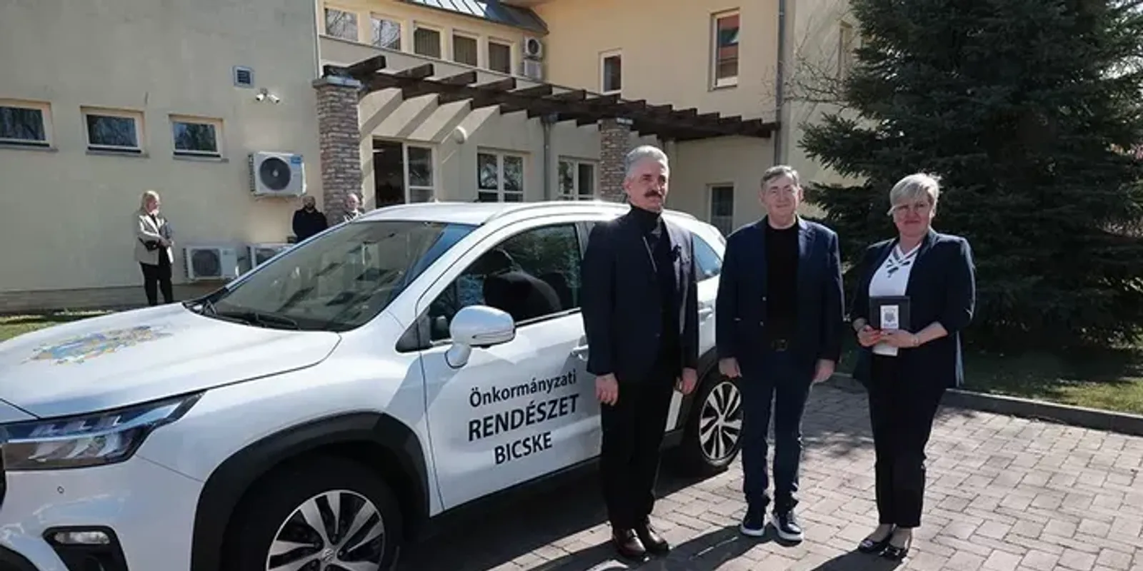 Mészáros Lőrinc ismét támogatta Bicskét