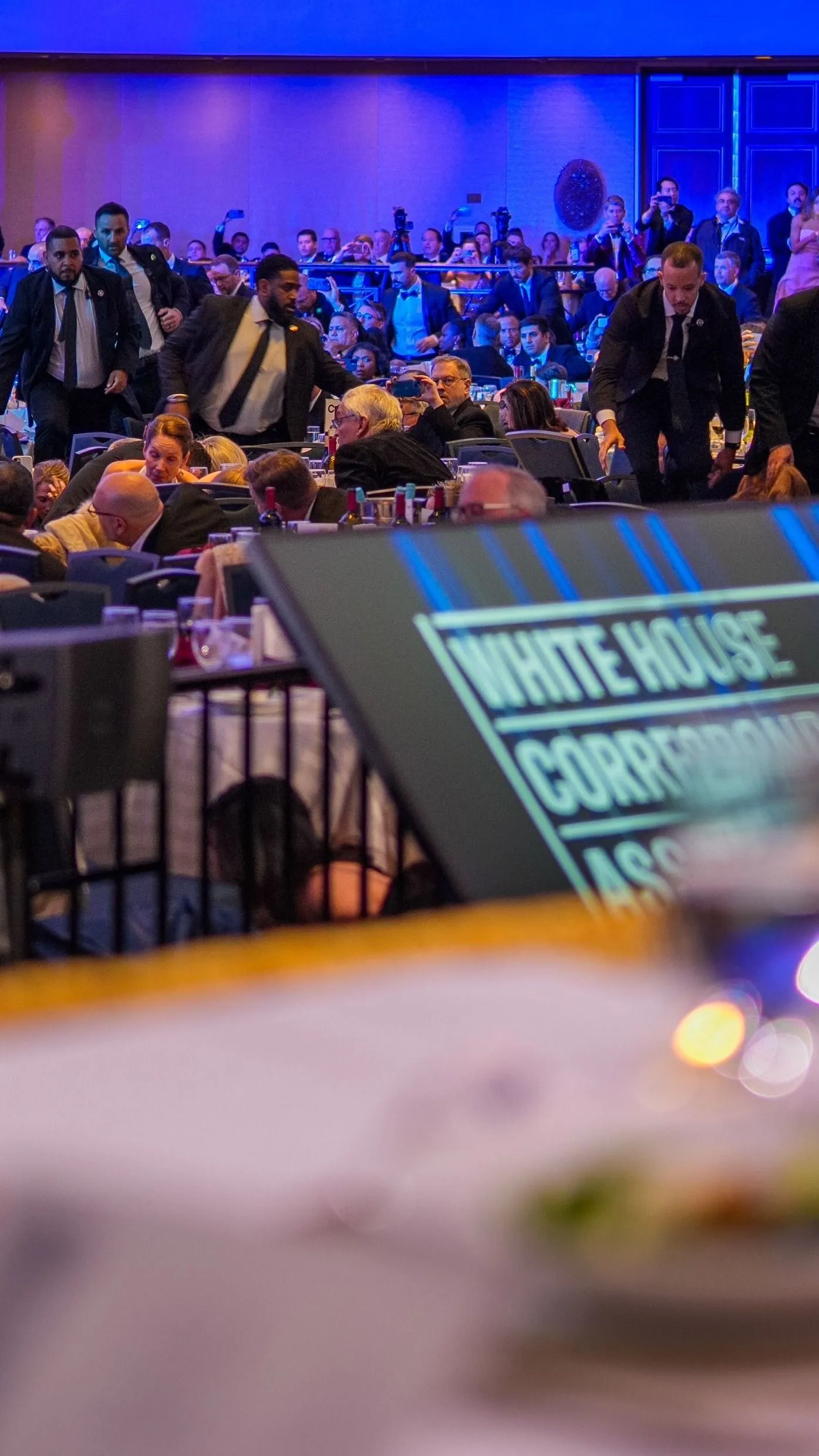 Trump éppen a túlélésért küzdött, de ők csak az akciós piára figyeltek