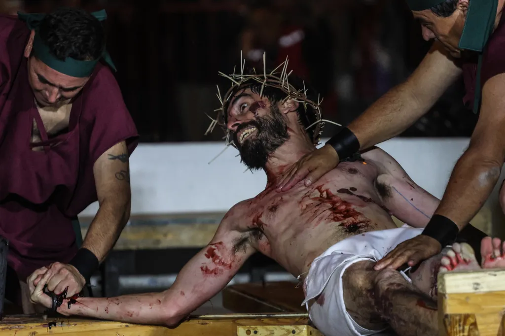 nagypéntek galéria