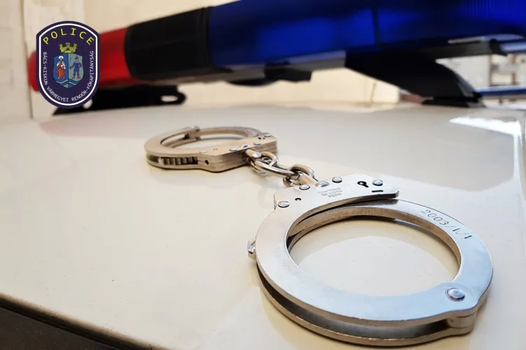 Unokázós csalók kerültek rendőrkézre 