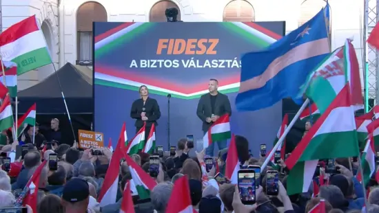 Együtt dobogott a soproniak szíve: Radics Gigi és Curtis előadását mindenkinek hallania kell