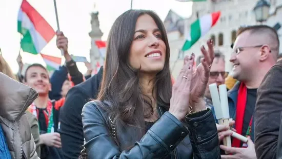 Szentkirályi Alexandra: Fiatalok, felnőttek, idősek, a Fidesszel mindenki jól jár!