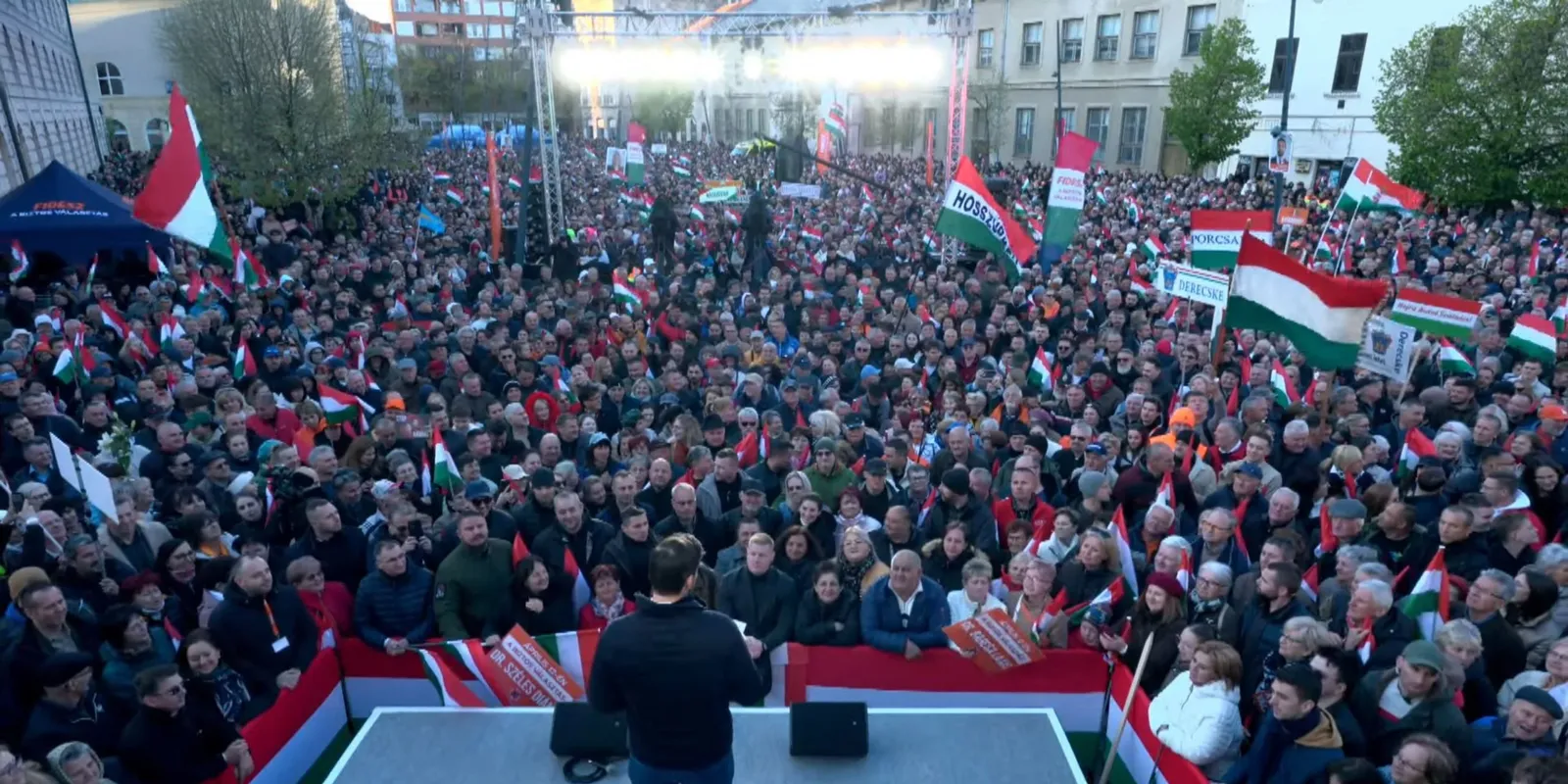 Megható idézet került egy táblára a debreceni országjáráson