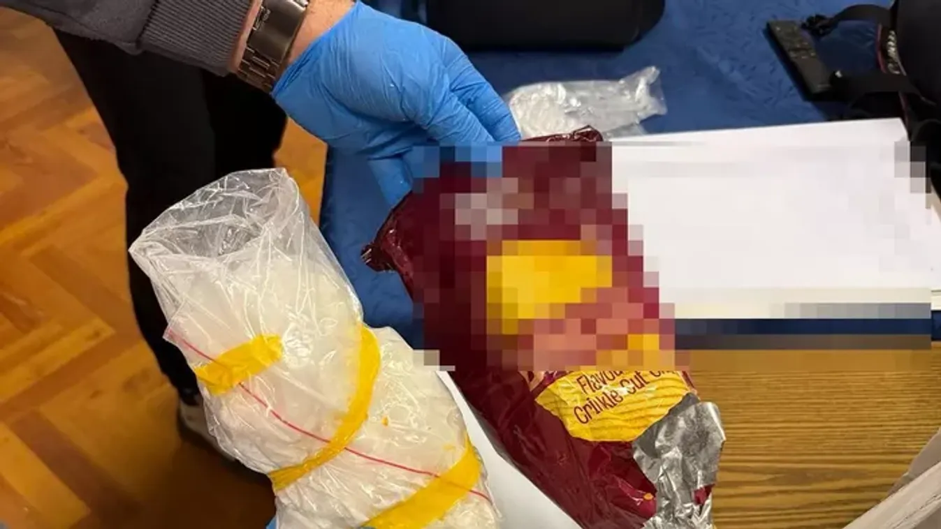 Kattant a bilincs a törökszentmiklósi díler csuklóján