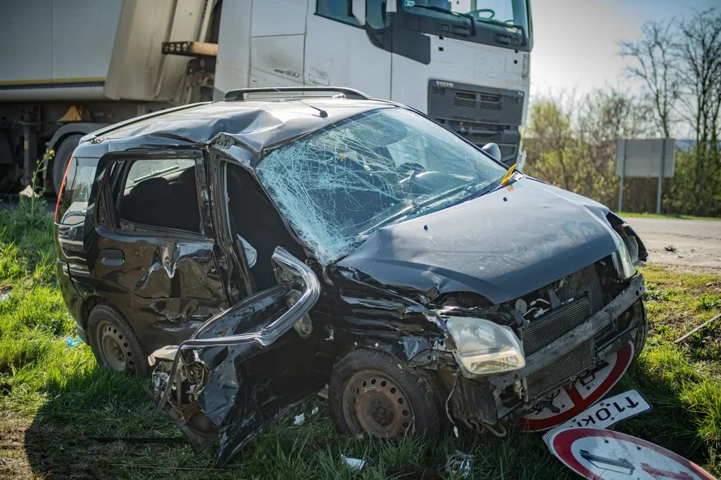 Biharkeresztes, tanárnő, baleset, kamion