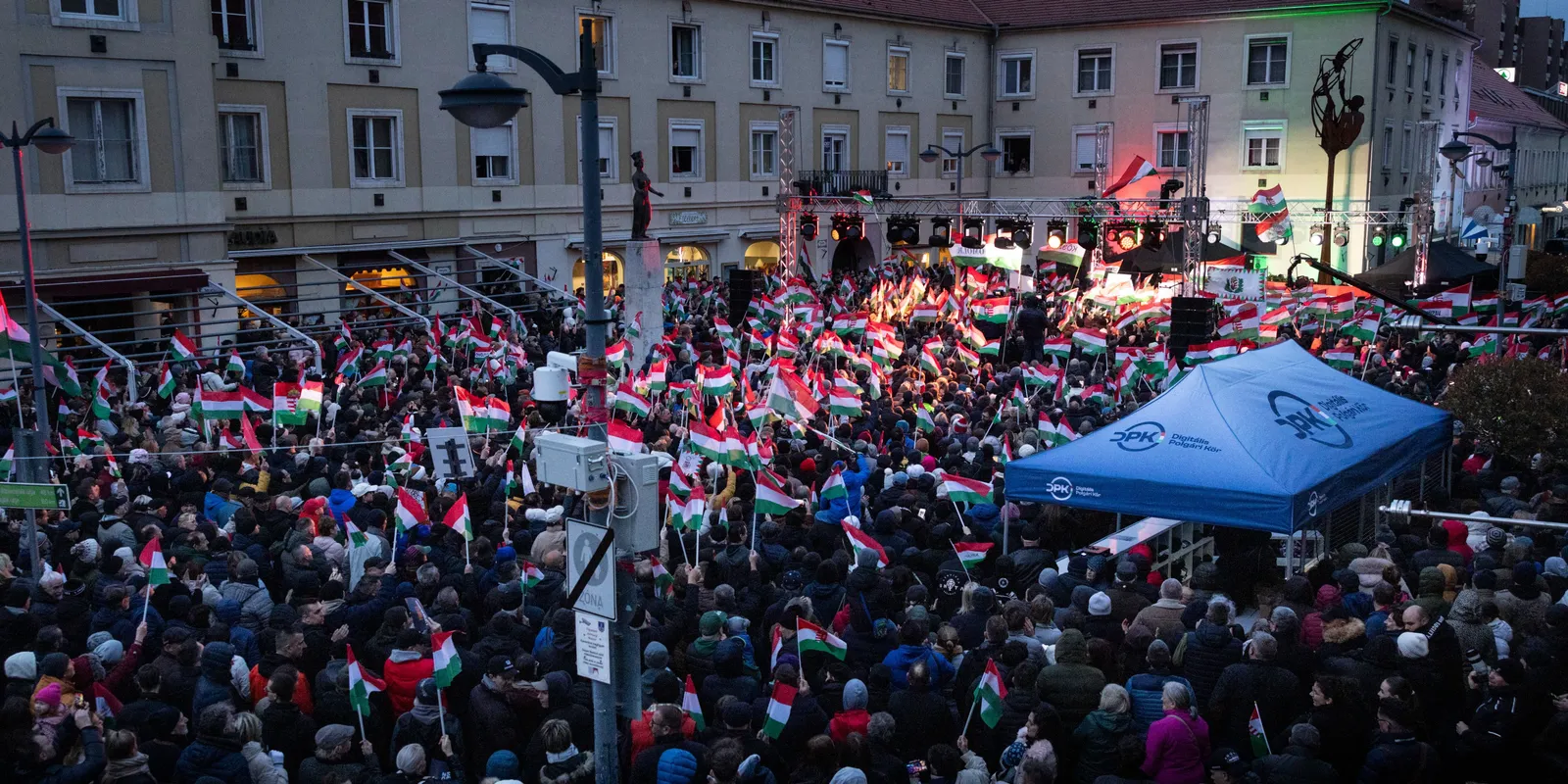 Döbbenetes videó került fel a netre a szombathelyi tömegről