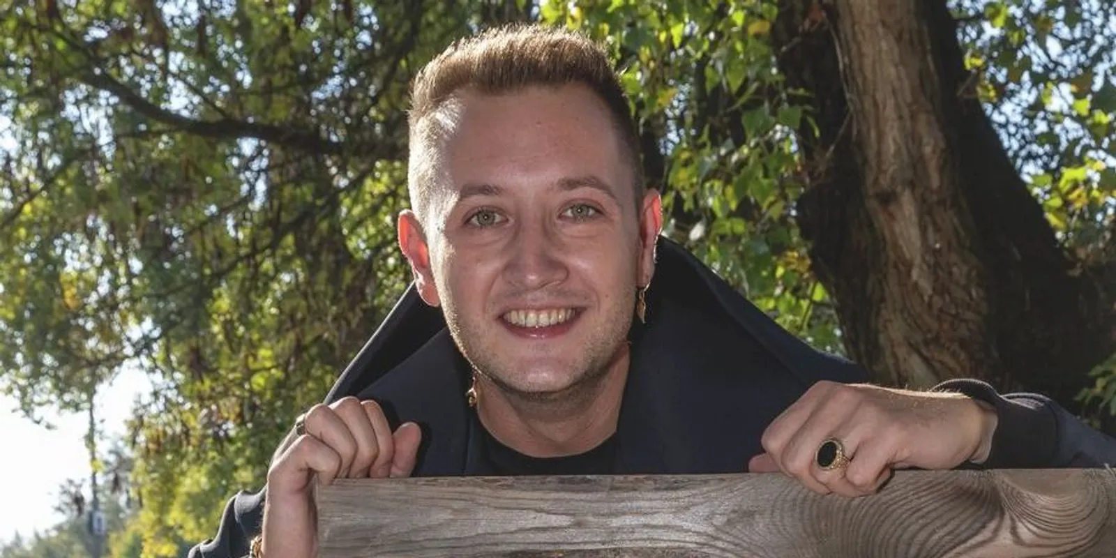 Peter Srámek a tyúkjaival kapcsolódik ki